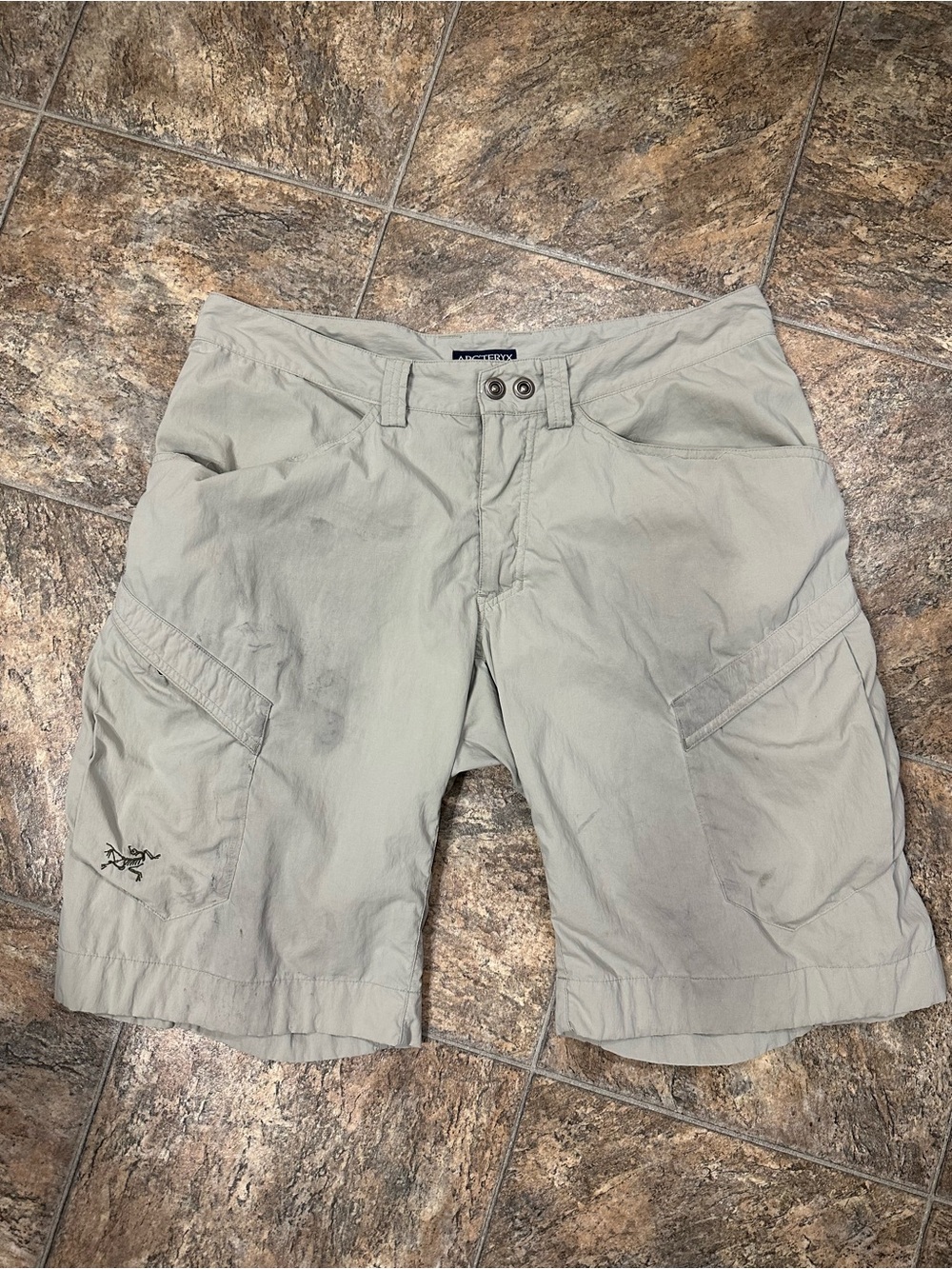 Arc'teryx Men's Rampart Lightweight Tan Cargo Shorts